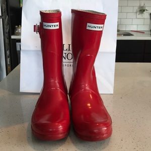 Short red hunter boots (size 8)